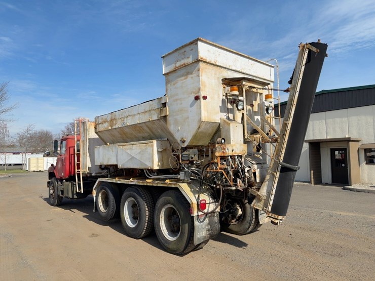 1984-mack-dm686s-image-3