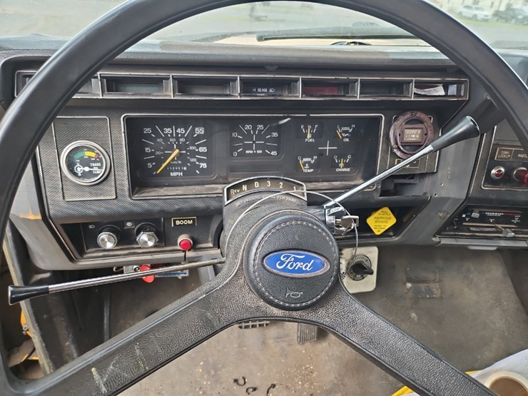 1987-ford-f800-image-40