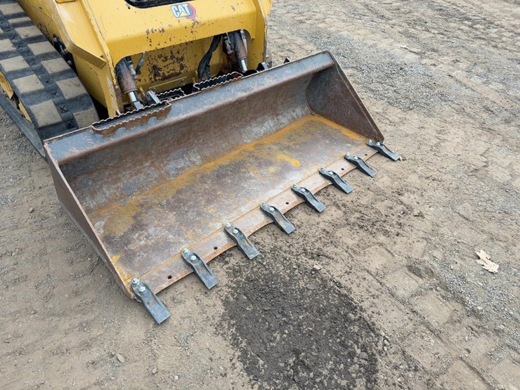 2021-caterpillar-259d3-image-8