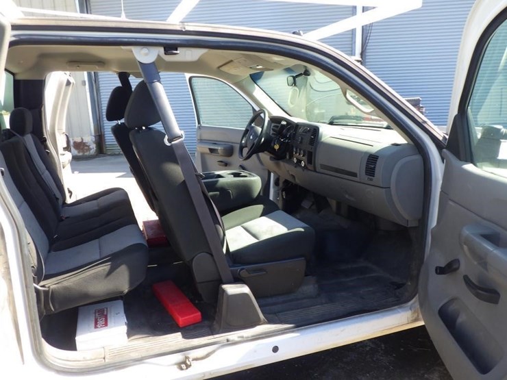 2009-chevrolet-3500hd-image-5