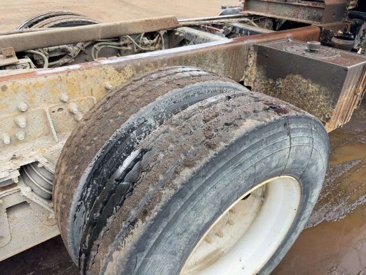 2000-sterling-lt8500-image-20