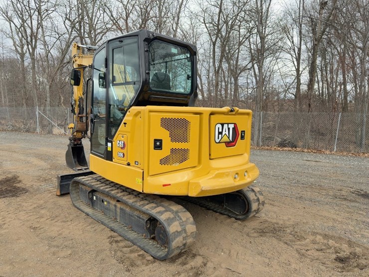 2022-caterpillar-306-image-3