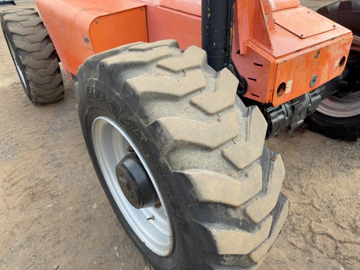 2018-sky-trak-8042-image-9