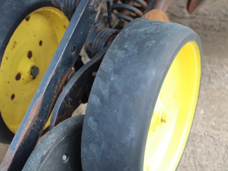 john-deere-750-image-13