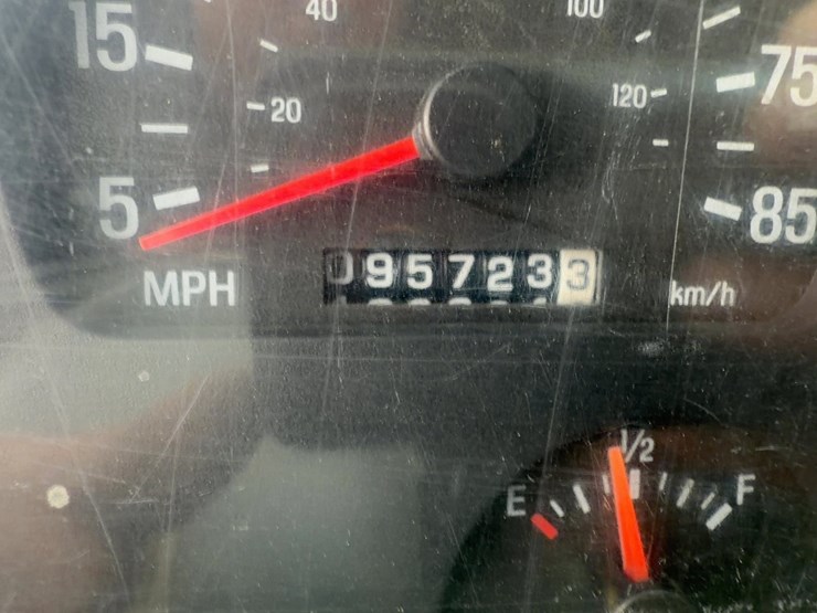 2000-sterling-lt8500-image-31