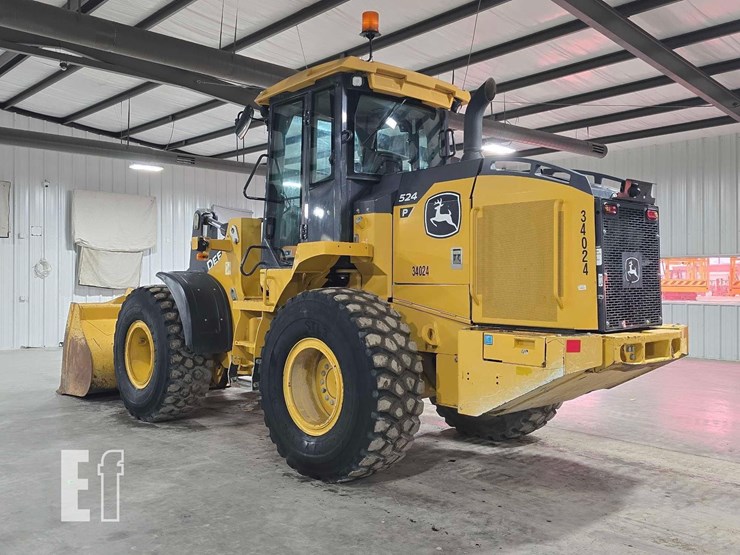 2022-deere-524-p-tier-image-4