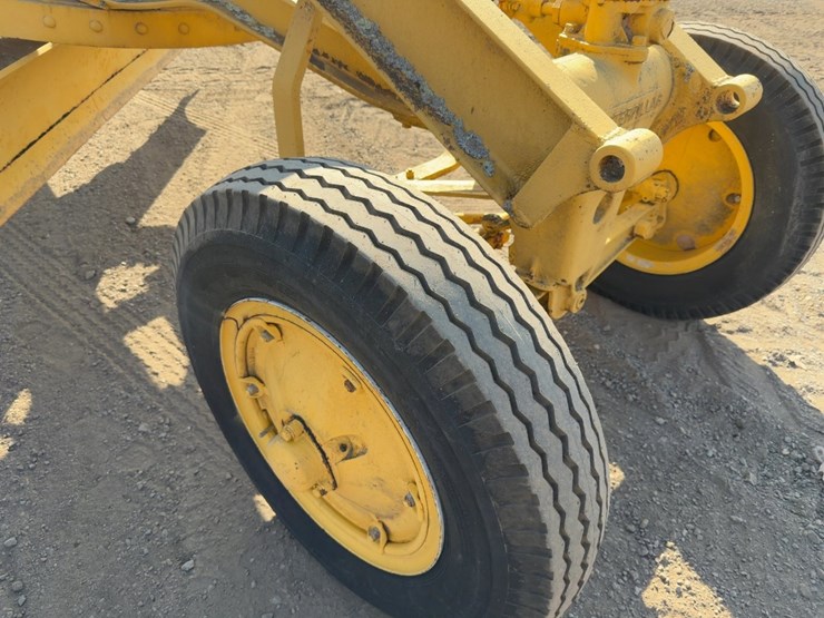 1937-caterpillar-12-image-9