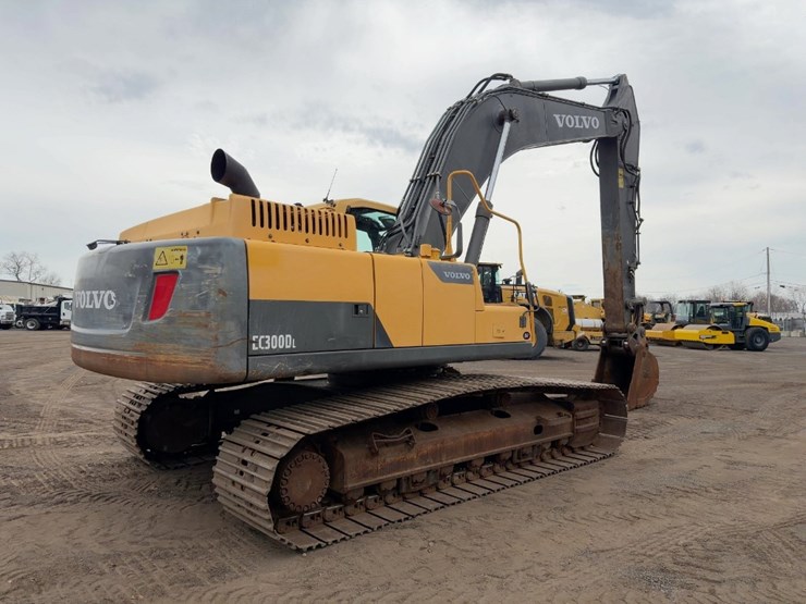 2013-volvo-ec300dl-image-5