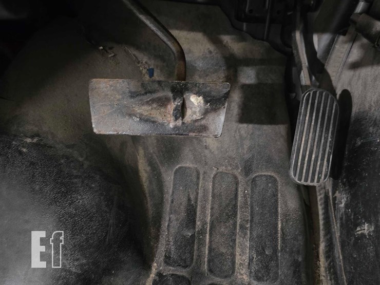 2005-gmc-savana-g3500-image-10