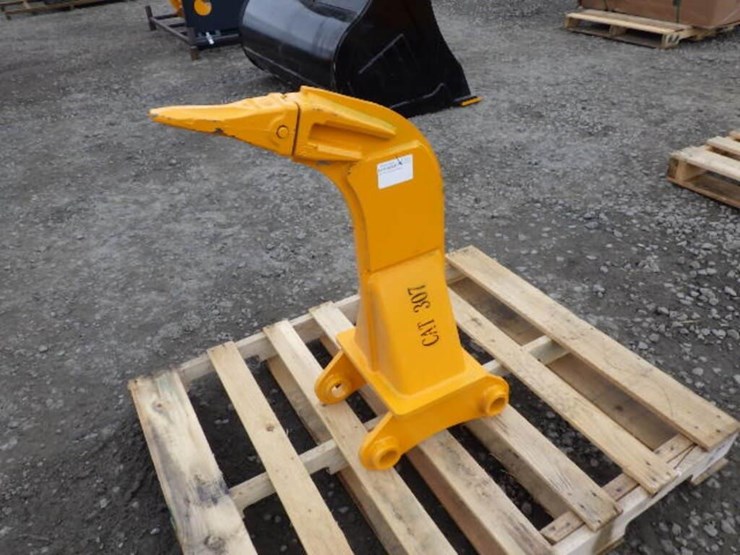 caterpillar-307-image-1