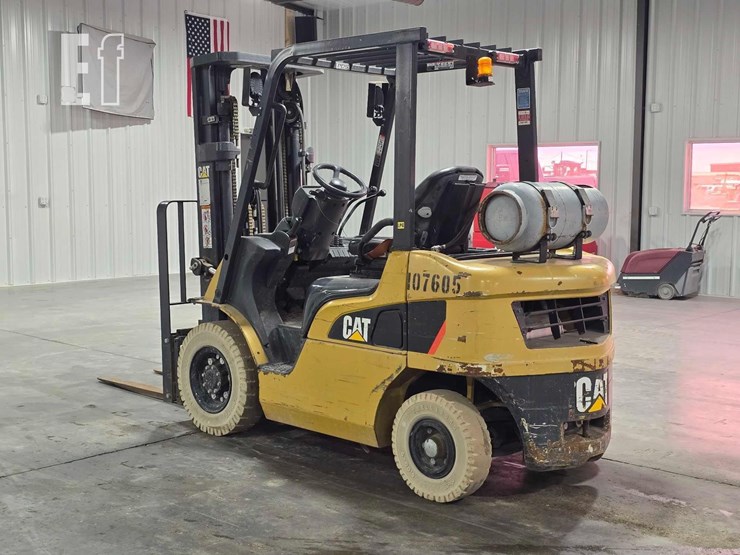 2019-caterpillar-gp25n-image-4