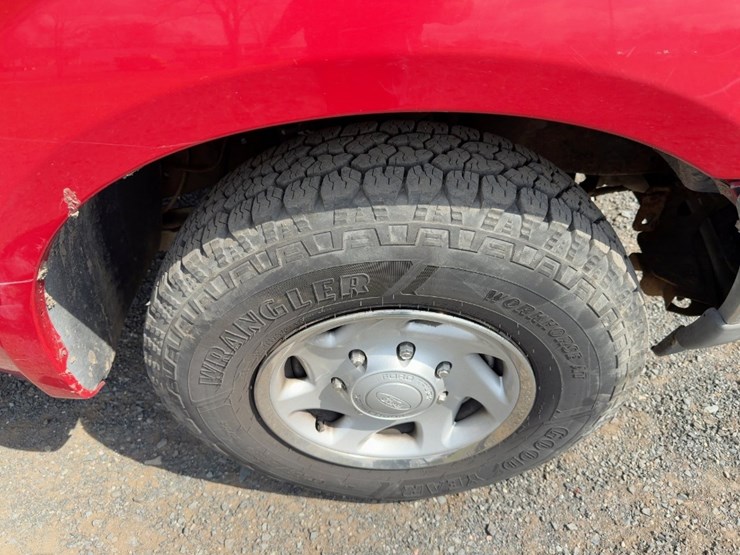 2003-ford-f250-xl-image-8