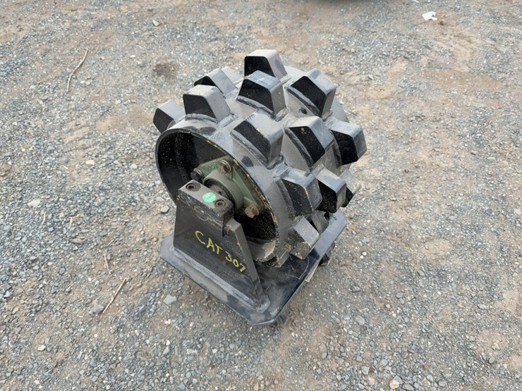 caterpillar-307-image-4