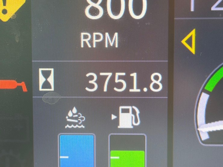 2020-deere-744l-image-27