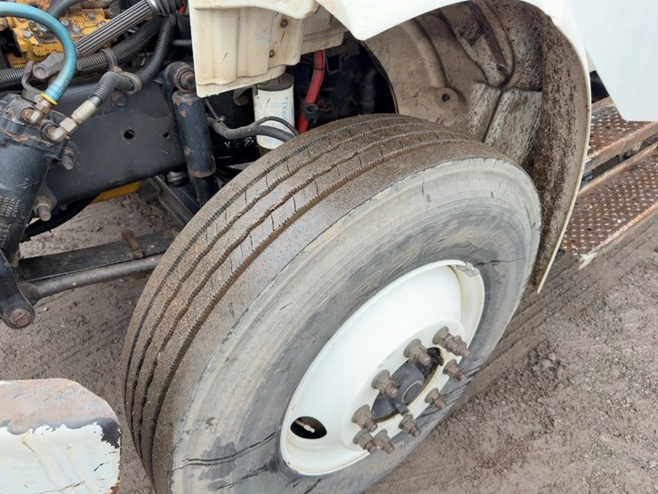 2007-caterpillar-c7-image-10