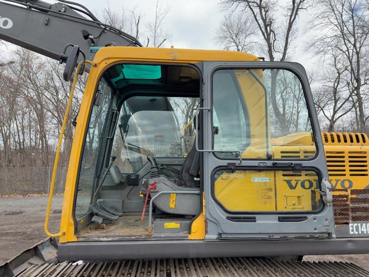 2006-volvo-ec140b-lc-image-39