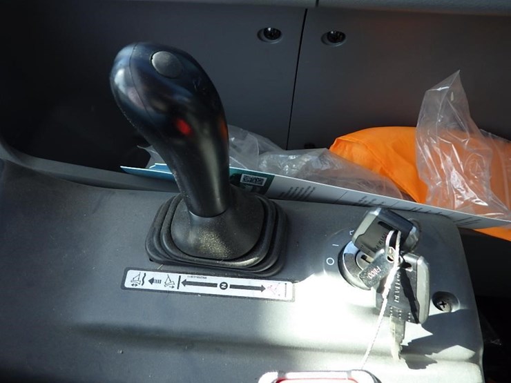 2023-develon-dx85r-3-hydraulic-excavator-image-52