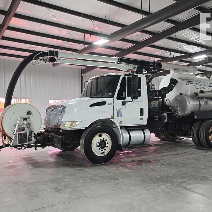 2007 INTERNATIONAL DURASTAR 4300