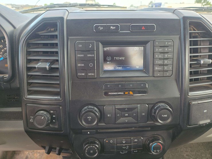 2017-ford-f150-xl-image-14