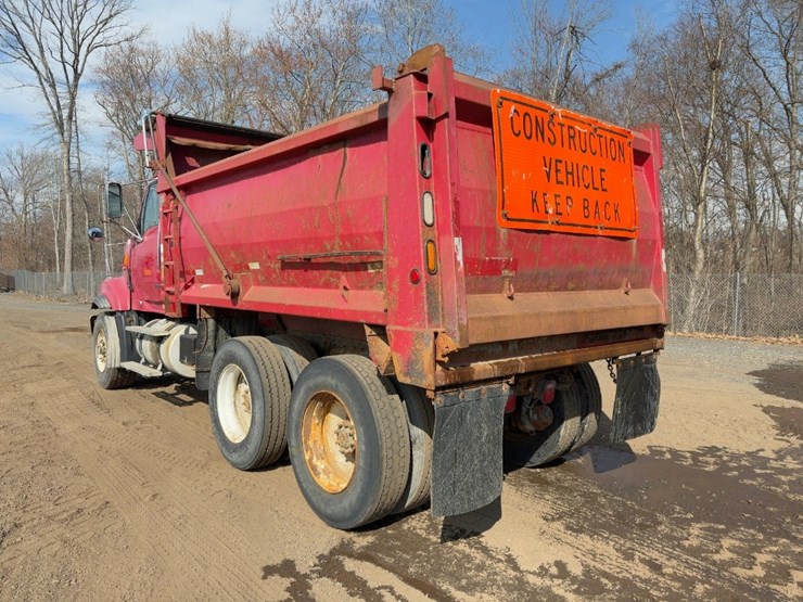 2008-sterling-lt9500-image-3