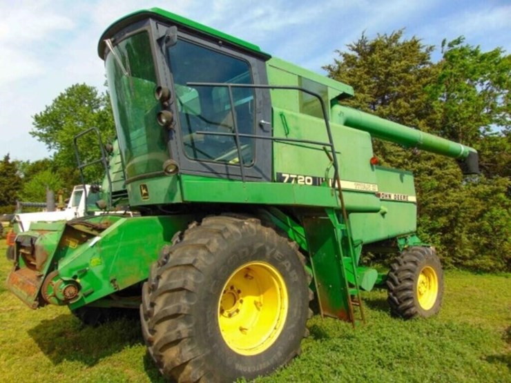 john-deere-7720-titan-image-1