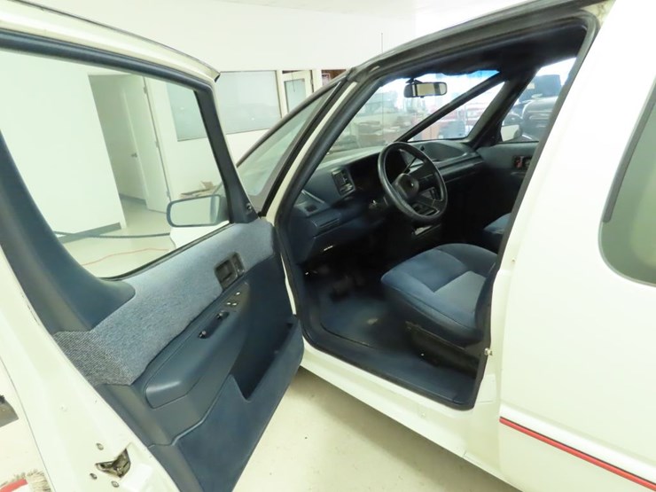 1990-chevrolet-lumina-apv-van-image-14