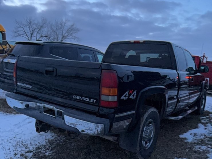 2001-chevrolet-2500-image-21