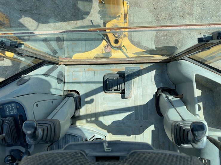 2001-caterpillar-420d-it-image-26