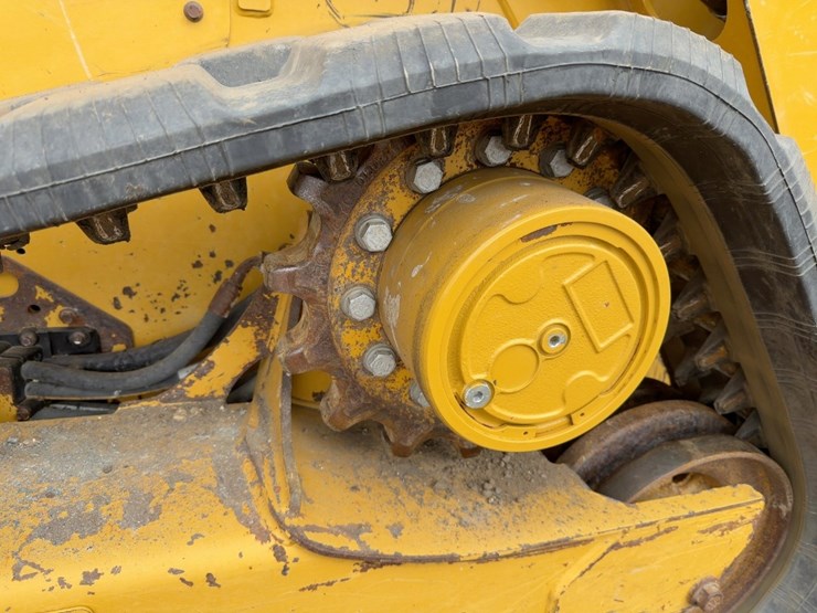 2021-caterpillar-259d3-image-16