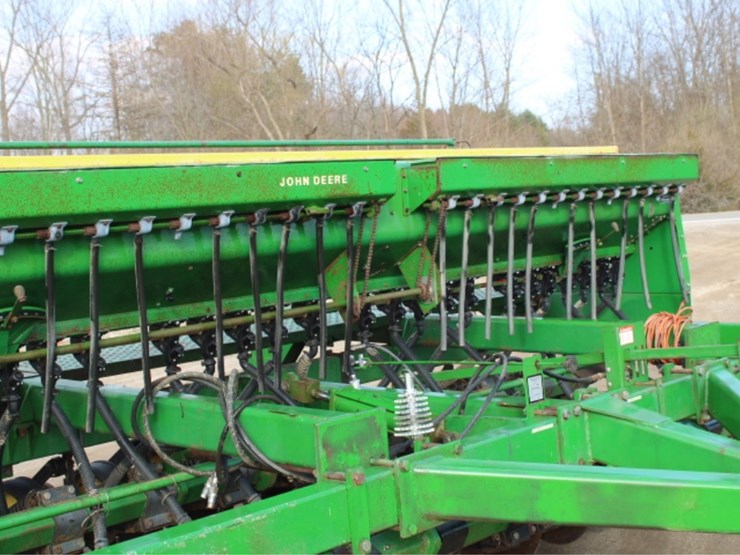 john-deere-750-image-33
