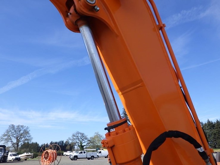 2023-develon-dx85r-3-hydraulic-excavator-image-20