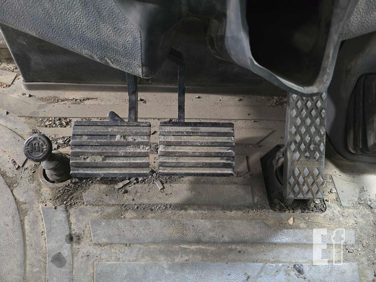 2001-caterpillar-430d-image-20