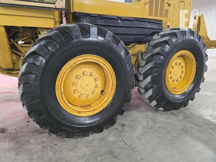 2007-caterpillar-140h-image-26