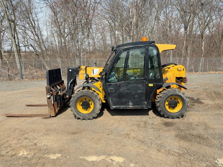 2018-caterpillar-th255c-image-2