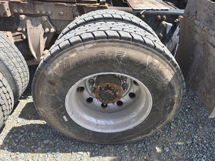 2007-massey-ferguson-8-image-81