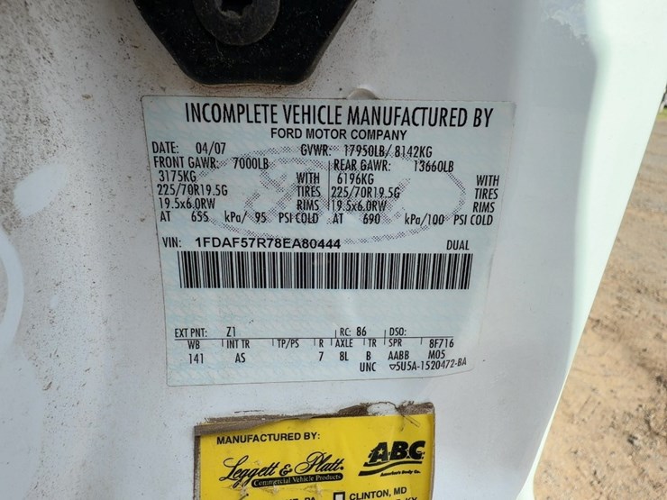 2008-ford-f550-xl-image-31