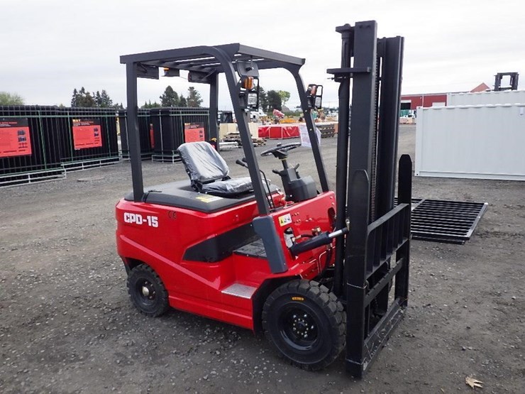 2026-sdlool-d-15-electric-forklift-image-4