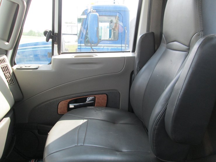 2012-international-prostar-image-29