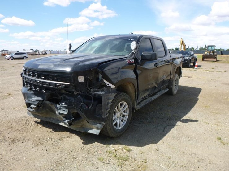 2022-chevrolet-silverado-1500-image-2