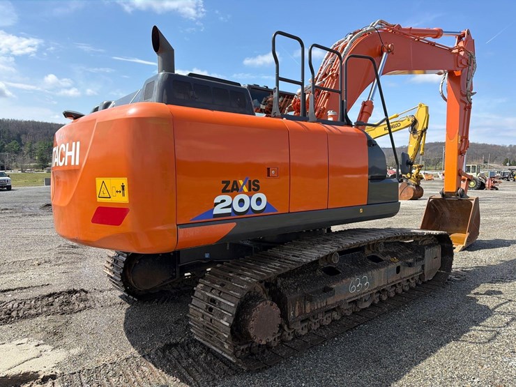 2020-hitachi-zx200-image-5