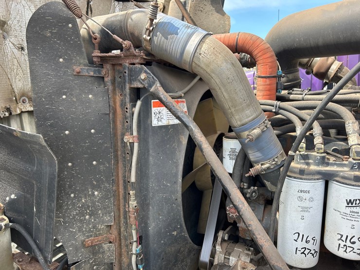 1999-mack-cl713-image-99