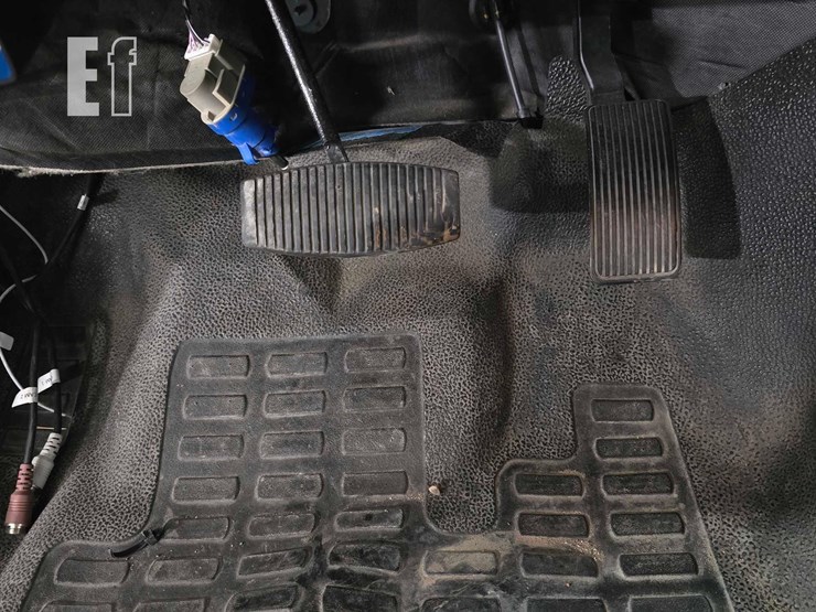 2021-ford-f750-sd-image-11