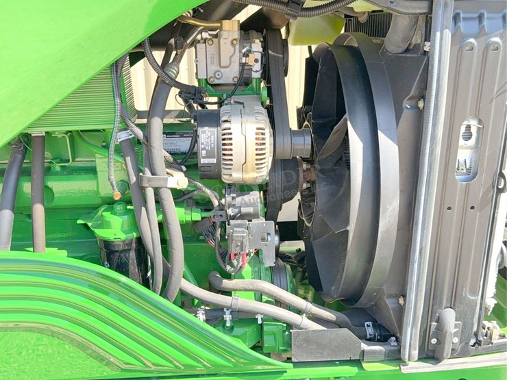2004-john-deere-7320-image-44