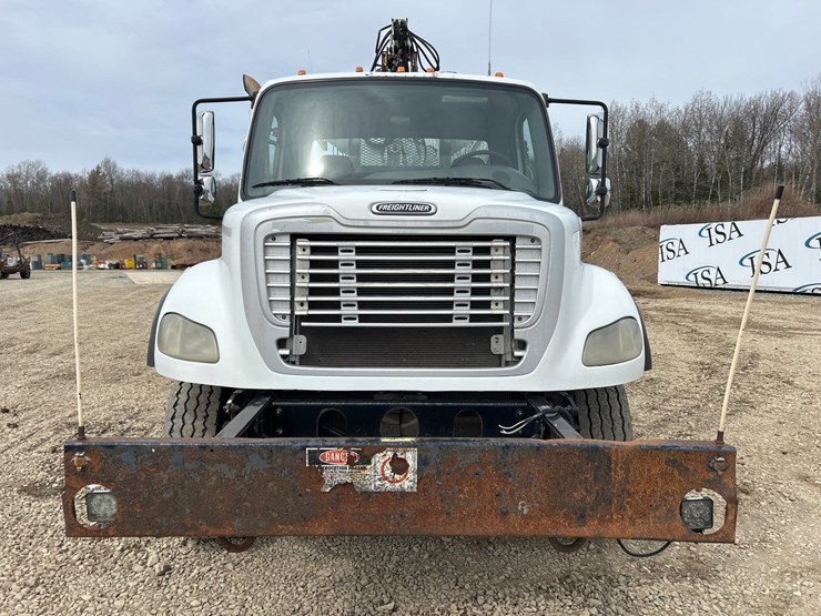 2010-massey-ferguson-8-image-8