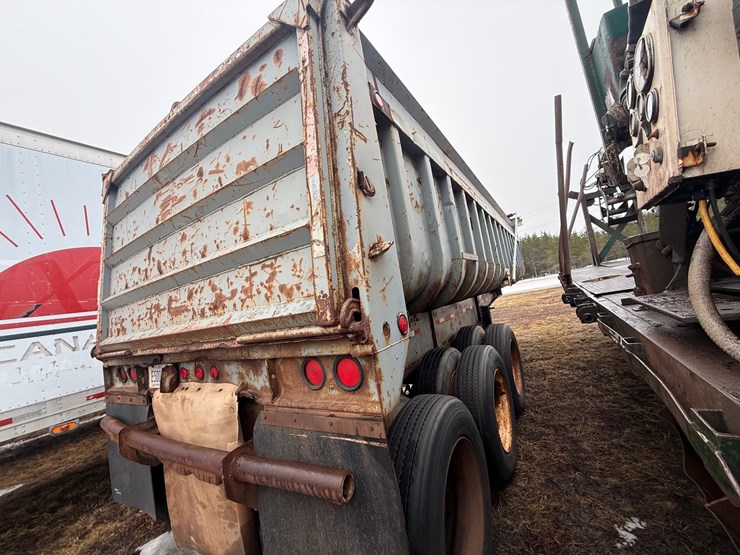 #1130-•-26'-end-dump-semi-trailer-image-4