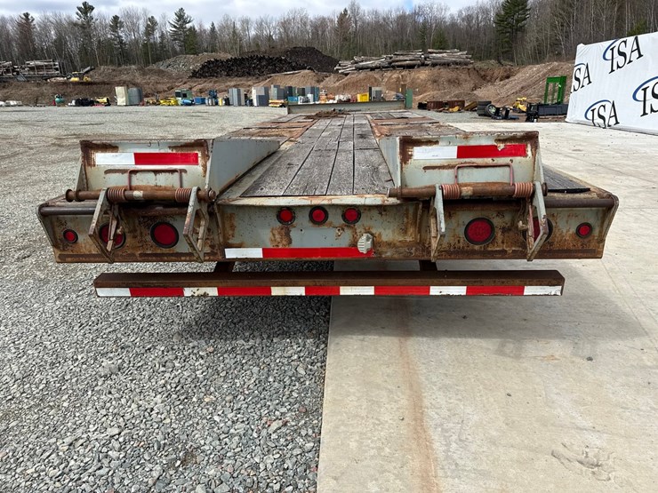 2005-massey-ferguson-8-image-4