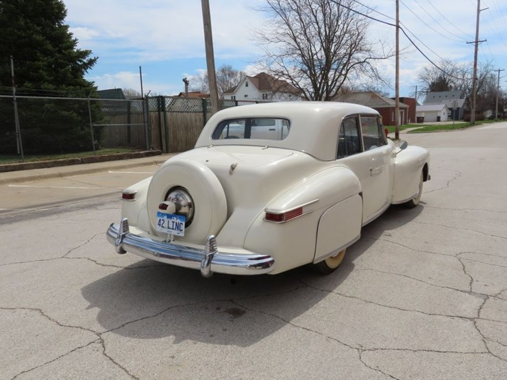 1942-lincoln-continental-coupe-image-3