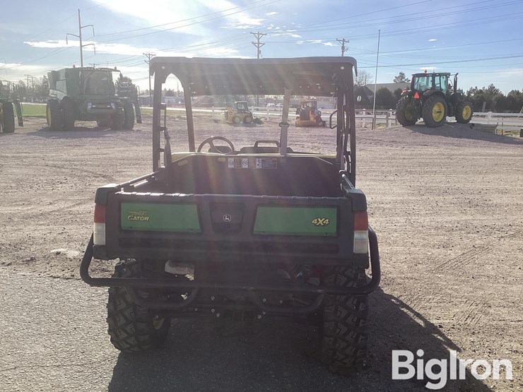 2019-john-deere-gator-image-6