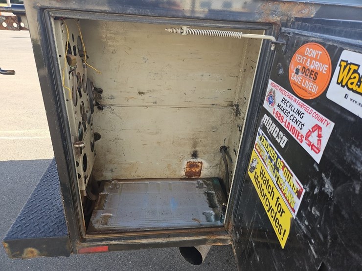 2013-ford-f350-xlt-image-18