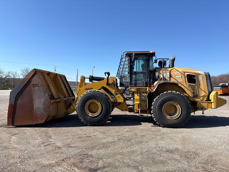 2021-caterpillar-966m-image-28